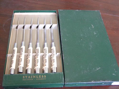 Vintage Solingen Steak Knives in Original Box Germany Stainless 