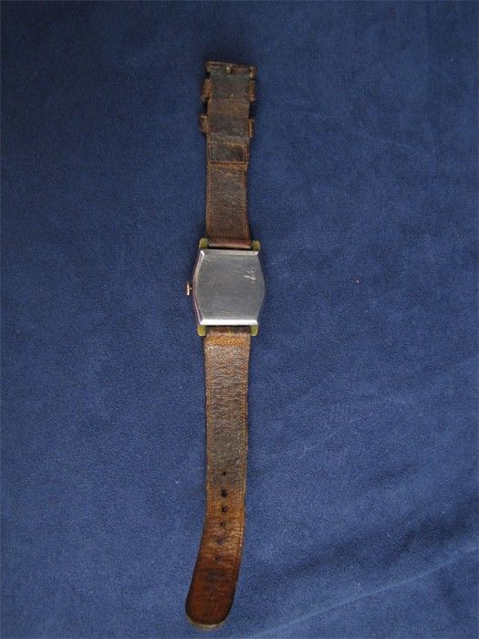 Vintage Fairfax Mens Wristwatch Gold Color Leather  