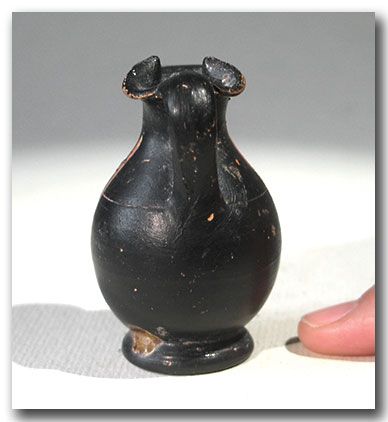 Miniature Greek Pottery Trefoil Lip Oinochoe Jug, Apulian, c. 5th 4th 