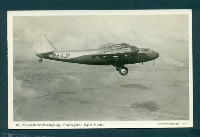 X1143 Aircraft Postcard   KLM Fokker F XXII Papegaai  