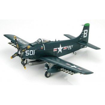 Hobby Master AD 4 Skyraider BuNo123827, VA 195 Dambusters, 1950s, Die 