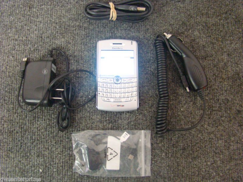 BlackBerry 8830 World Edition Verizon Silver BunDLe  