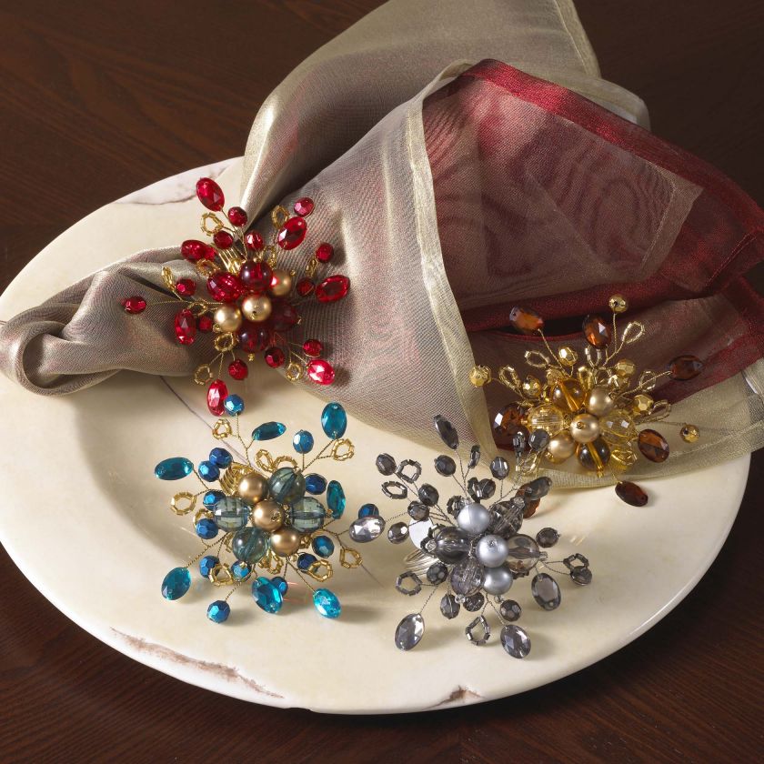 This gorgeous napkin ring set is exquisitely crafted from quality 