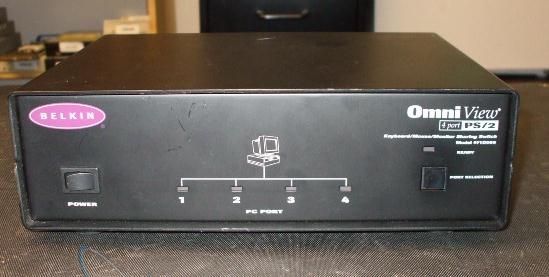 Belkin OmniView 4 Port PS/2 KVM Switch Model F1D066  