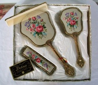 VINTAGE 4 PIECE DELINA DRESSER SET   UNUSED IN ORIGINAL BOX  