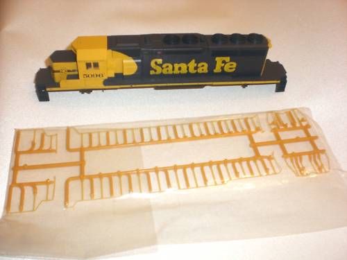 Santa Fe Athearn SD40 2 Shell & updated Handrails  