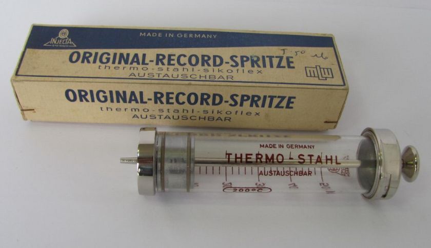 VINTAGE MEDICAL GERMAN BOXED GLASS SYRINGE 50cc   INJECTA  