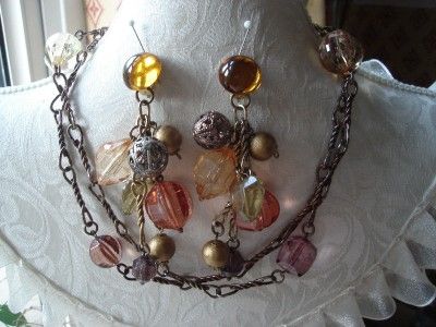 WONDERFUL VINTAGE PINK LUCITE BEAD NECKLACE, STUNNING  