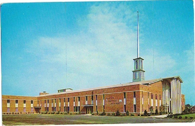 Postcard 932827 Canton Baptist Temple OH Religion  