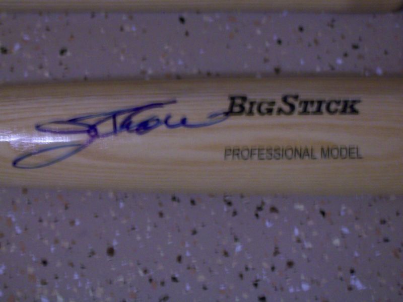 JIM THOME TWINS FUTURE H.O.F. AUTOGRAPH BASEBALL BAT  