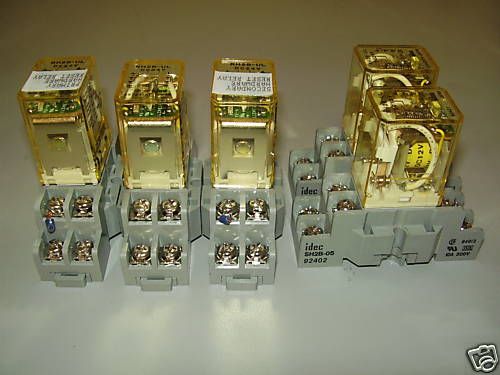 IDEC RH2B UL DC24V RELAYS AND SH2B 05 SOCKETS  