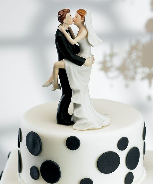 WEDDING COUPLE BRIDE AND GROOM FIGURINE CAKE TOPPER TOP 068180006168 