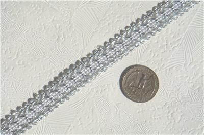 5Yd Silver & White 5/8 Trim Scallop Sew/Costume  