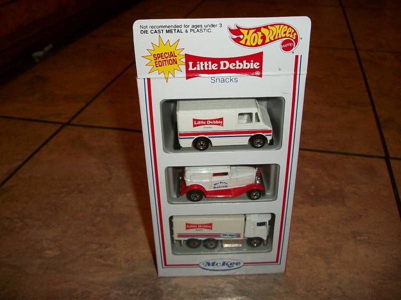 1994 HOT WHEELS  LITTLE DEBBIE SNACKS  3 CAR SET (NEW)  