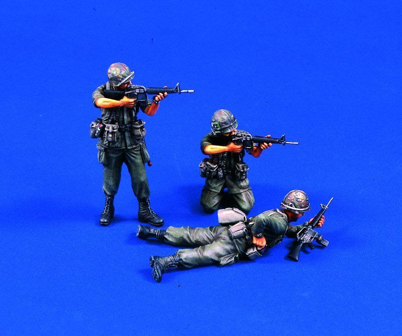 Verlinden 135 US Riflemen Vietnam (3 figures), item #480  