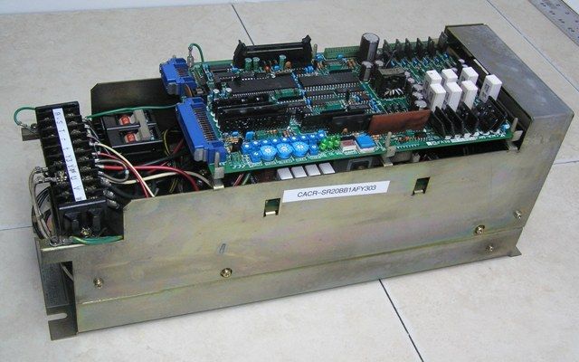 Yaskawa Mazak Servo Drive CACR SR20BB1AFY 303  