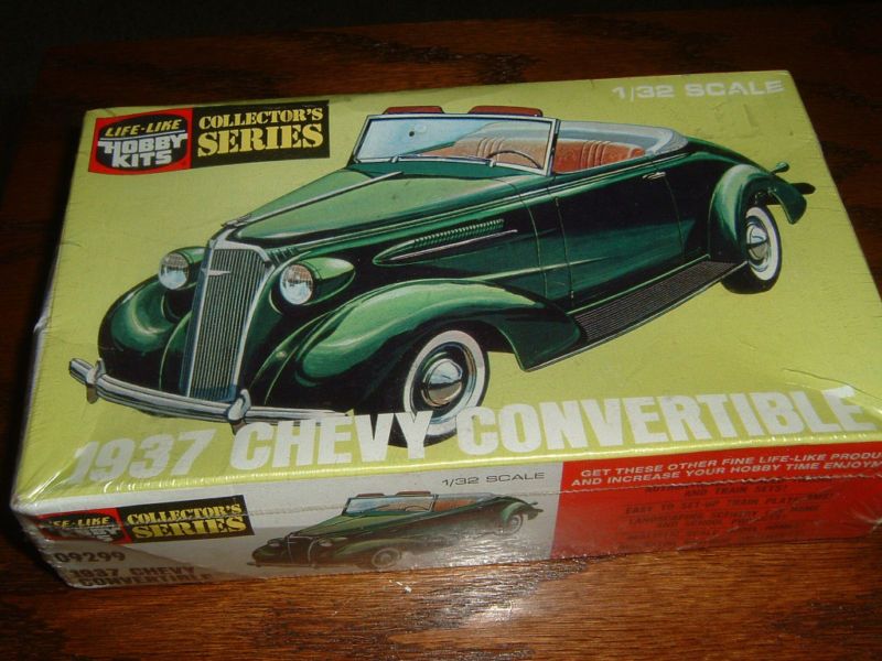 LIFE LIKE Hobby Kits Model 1937 CHEVY CONVERTIBLE NIB  