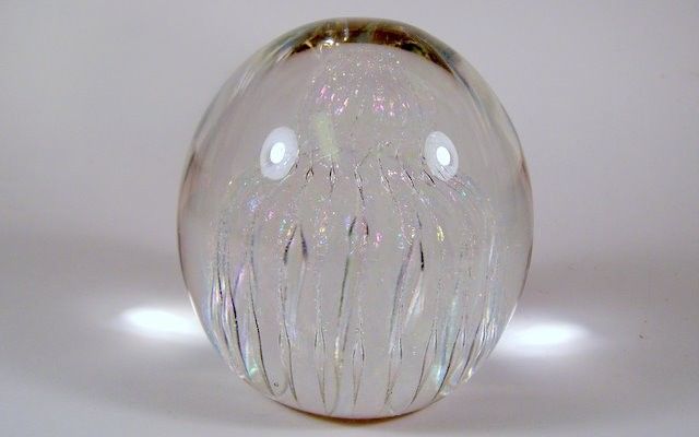 Robert Held JELLYFISH Art Glass Large Paperweight  