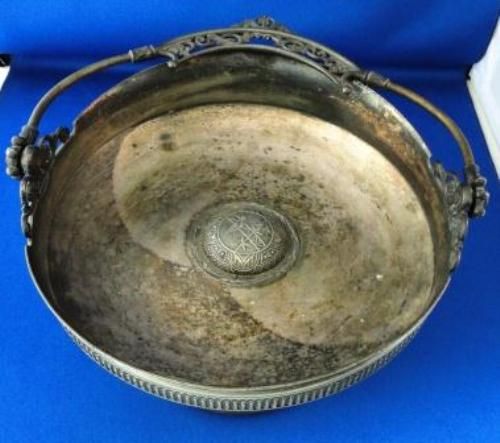 Antique Derby Silver Co Quadruple Plate Serving Basket  