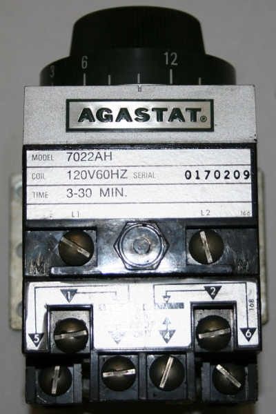 AGASTAT TIME DELAY RELAY 3 30 Min. 120VAC Control 600VAC 5A Contacts 