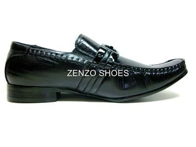 zenz0shoes now we will most definitely try and respond to all messages 