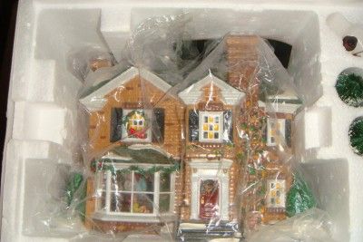 Department 56 2000 Holly Lane Snow Village Gift Set  