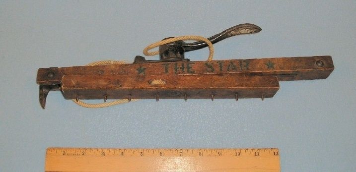 Vintage Carpet Stretcher The Star  