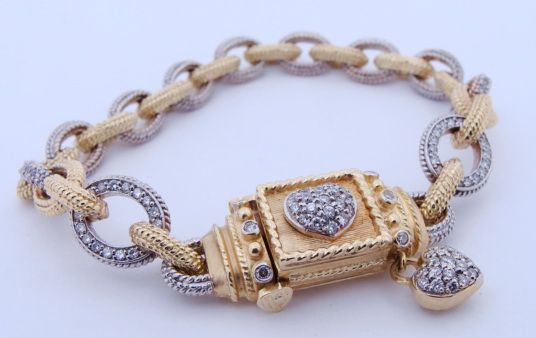 Ladies designer signed 18K Gold Diamond HEART Bracelet  