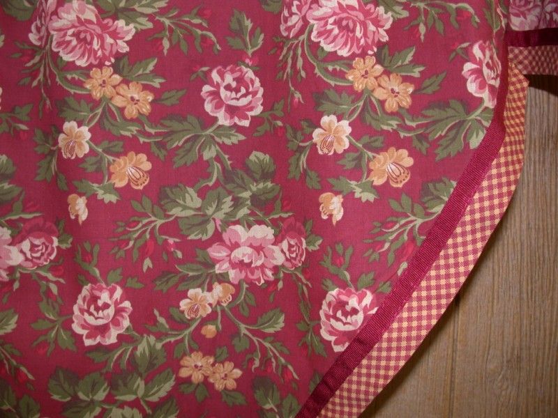 Better Homes and Gardens Valance ~ Paprika Floral ~ 37 L x 60 W 