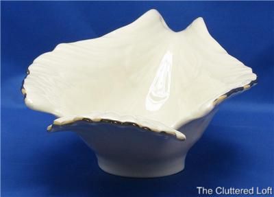 VERSATILE LENOX BIRD IN FLIGHT OR DOVE SHAPED SERVING DISH WITH SPOUT