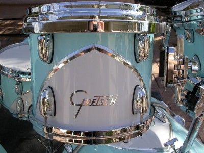 SUPER COOL NEW GRETSCH 57 RENOWN 10 RACK TOM in MOTOR CITY BLUE 