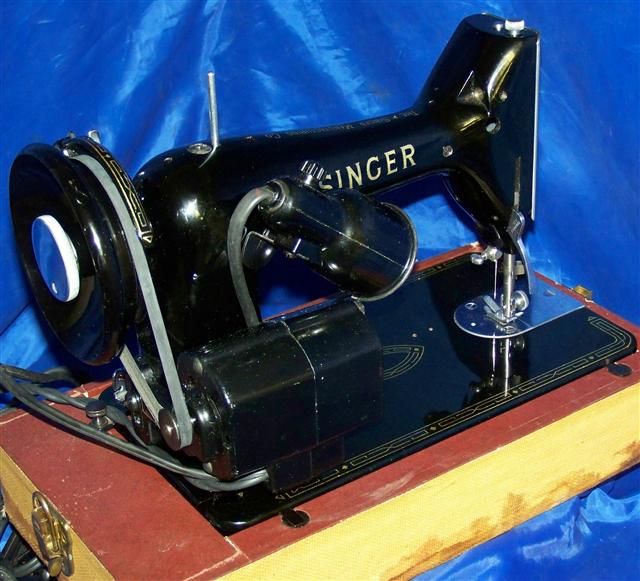 SINGER 99K SEWING MACHINE SERVICED READY TO SEW A BEAUTY ORIGINAL CASE 