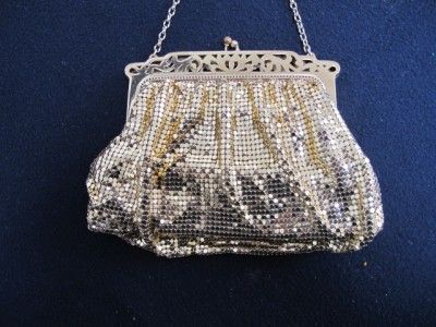 VINTAGE LATE 1950s WHITING & DAVIS GOLD MESH PURSE HANDBAG  